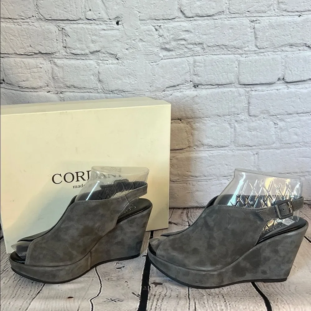 *☀️ Cordani Suede Platform Wedges NWT FASHION
